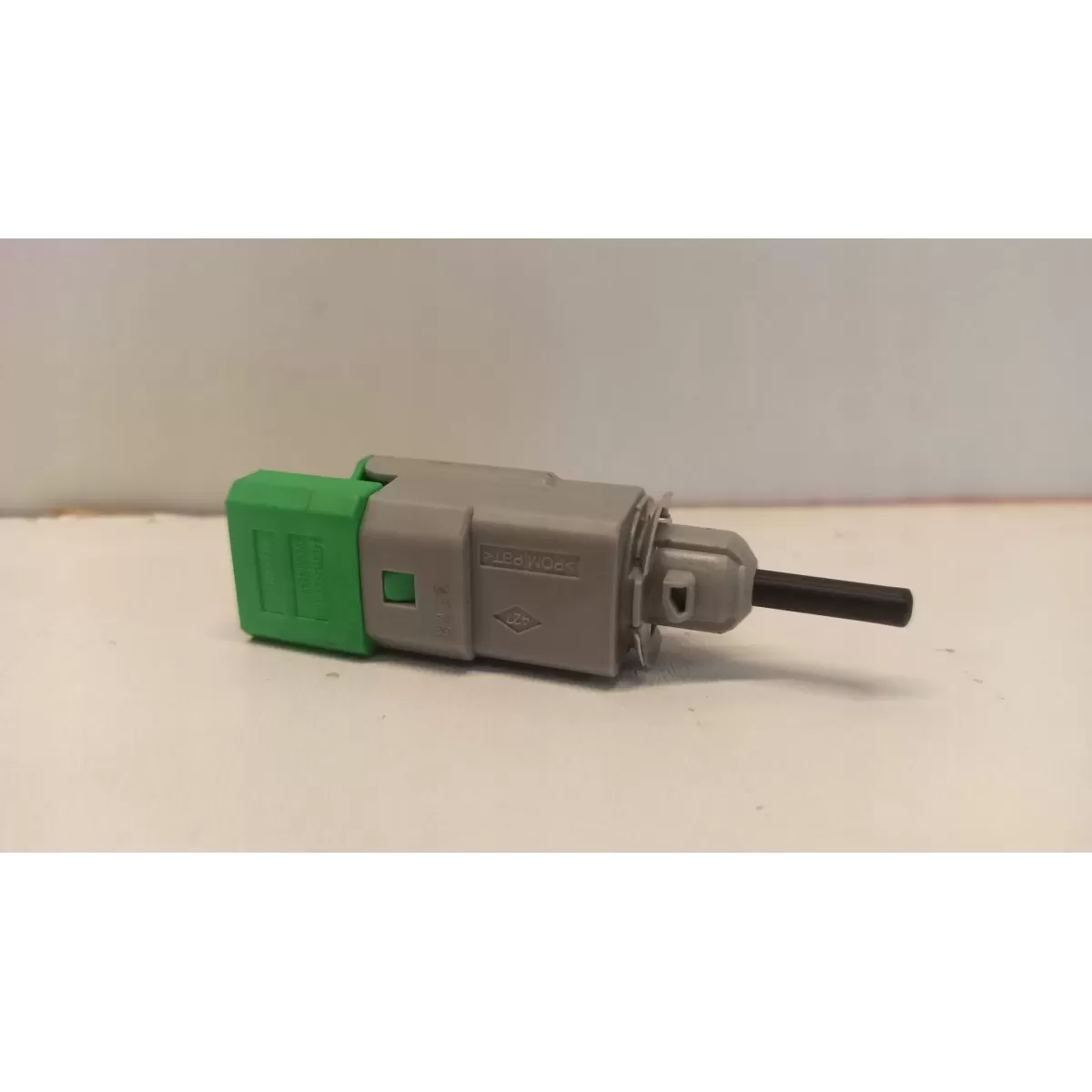 DACIA SANDERO STEPWAY III CZUJNIK HAMULCA ŚWIATŁA STOPU 253206454R