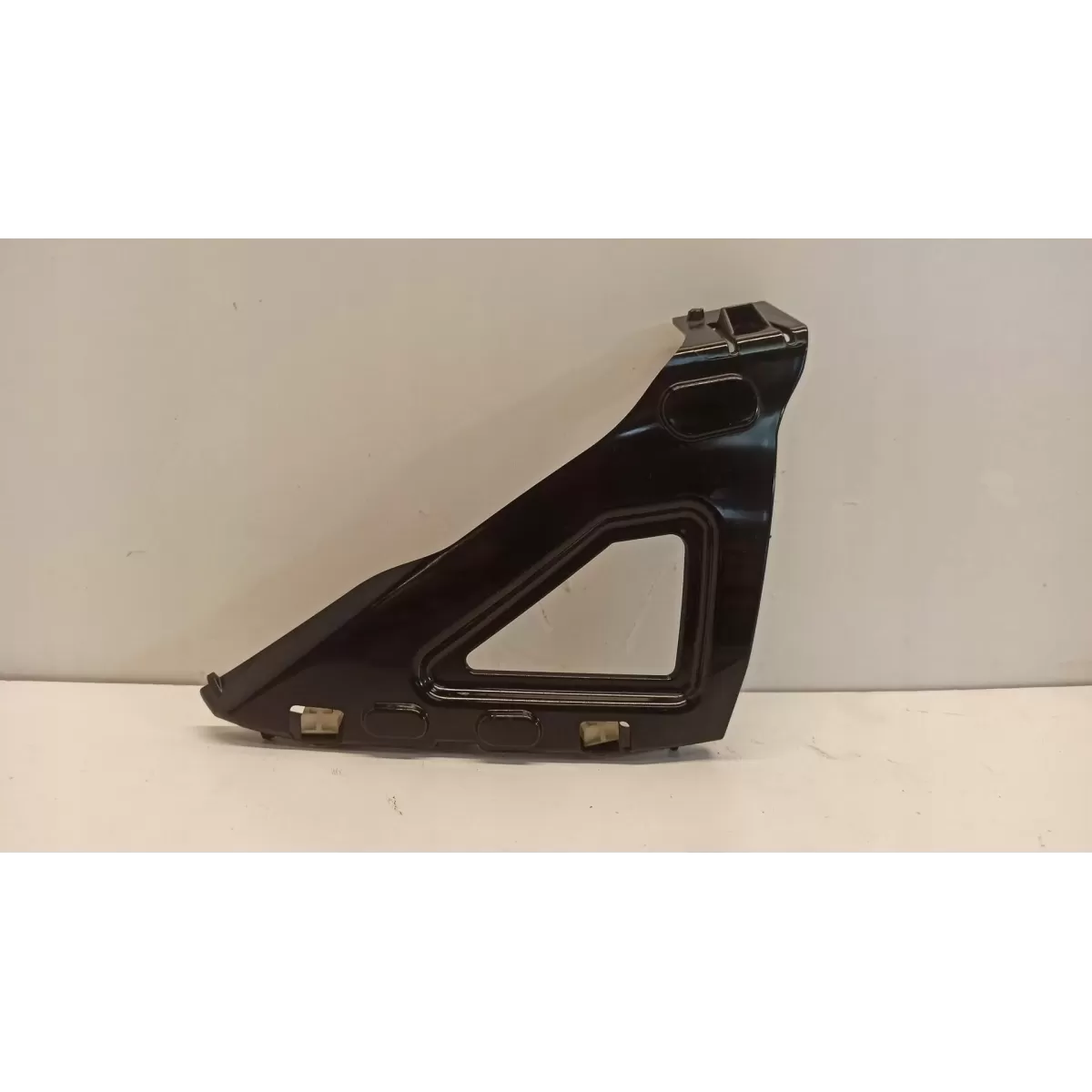 BMW 7 G11 ŚLIZG ZDERZAKA LEWY PRZÓD 7357201