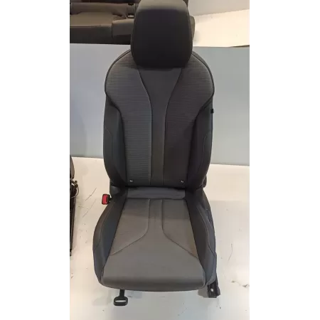 SKODA ENYAQ FOTELE KANAPA