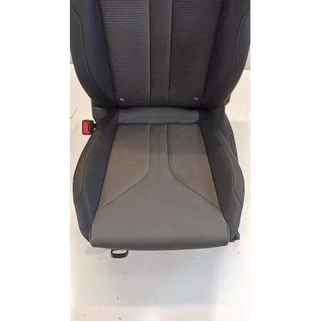 SKODA ENYAQ FOTELE KANAPA