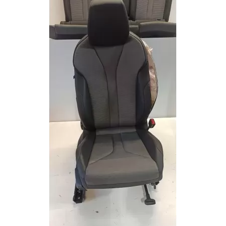SKODA ENYAQ FOTELE KANAPA