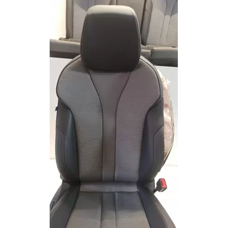 SKODA ENYAQ FOTELE KANAPA