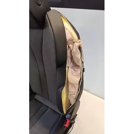 SKODA ENYAQ FOTELE KANAPA