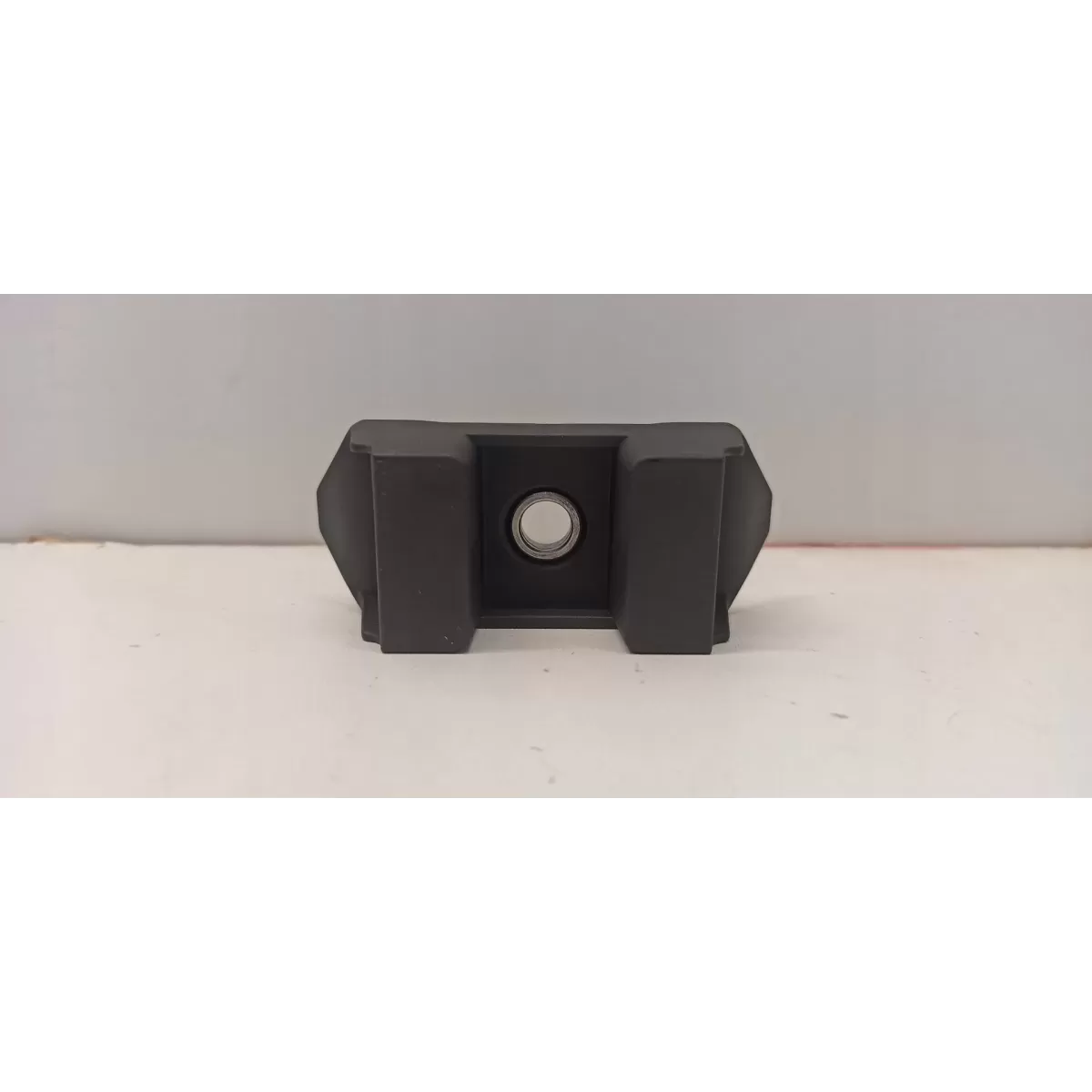 DACIA SANDERO STEPWAY III WSPORNIK MOCOWANIE PODŁOGI BAGAŻNIKA 849F45462R
