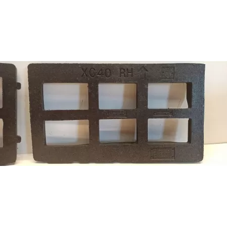 VOLVO XC40 STYROPIAN WSPORNIK PODŁOGI 32241688 32241687