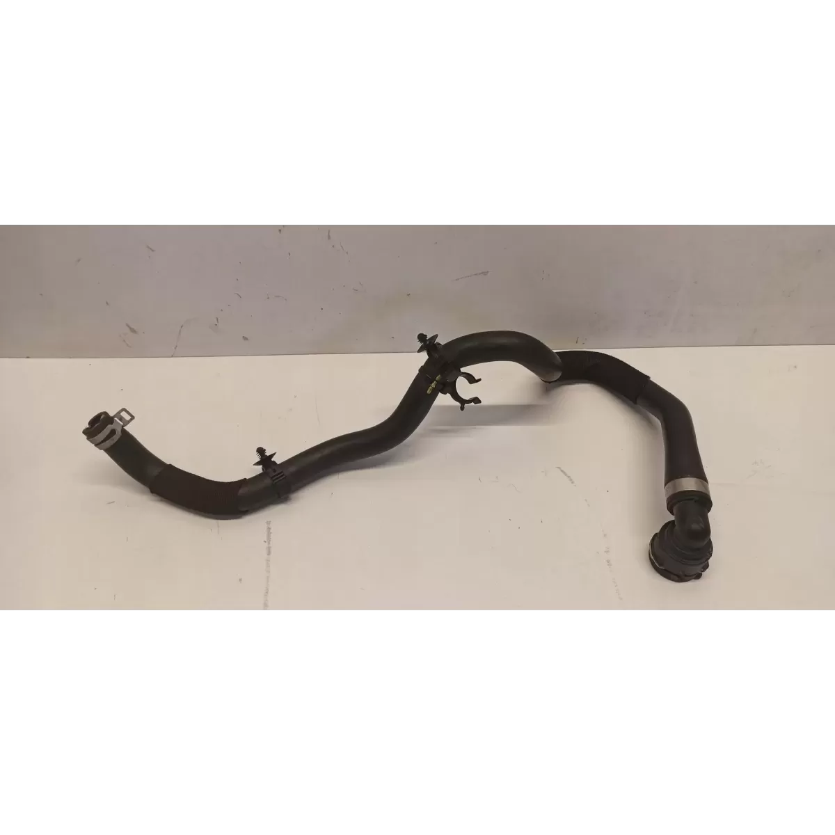 VOLVO XC40 RURA PRZEWÓD WODY 32325209