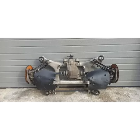 MERCEDES W205 ZAWIESZENIE BELKA TYŁ A2053507207