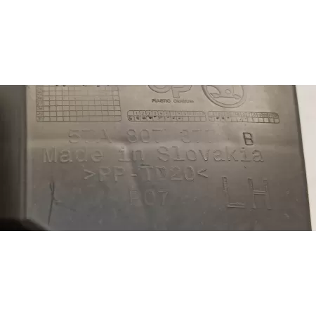 SKODA KAROQ ŚLIZG ZDERZAKA LEWY TYŁ 57A807377B