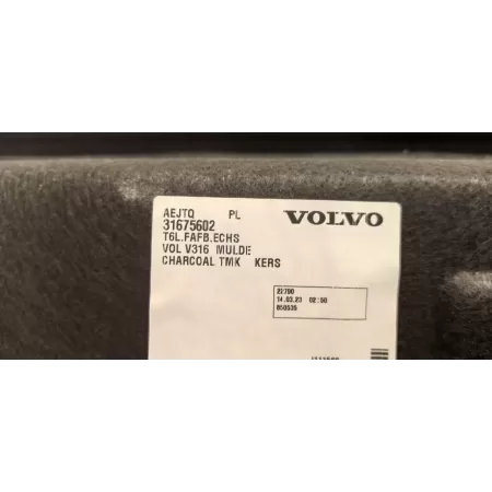 VOLVO XC40 WYKŁADZINA WNĘKA BAGAŻNIKA 31675602