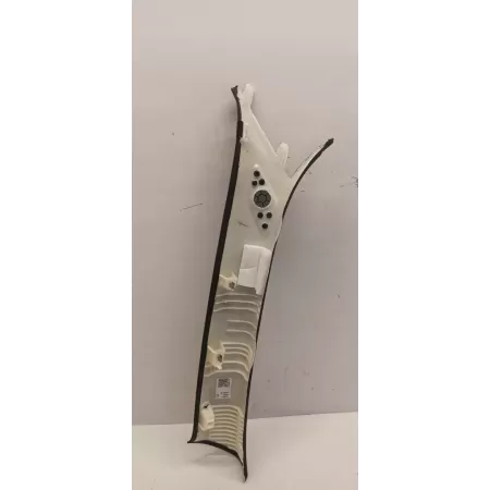 VOLVO XC40 OSŁONA SŁUPKA PRAWA 31322530