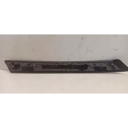 VOLVO XC40 LISTWA BŁOTNIKA LEWY TYŁ 31448960