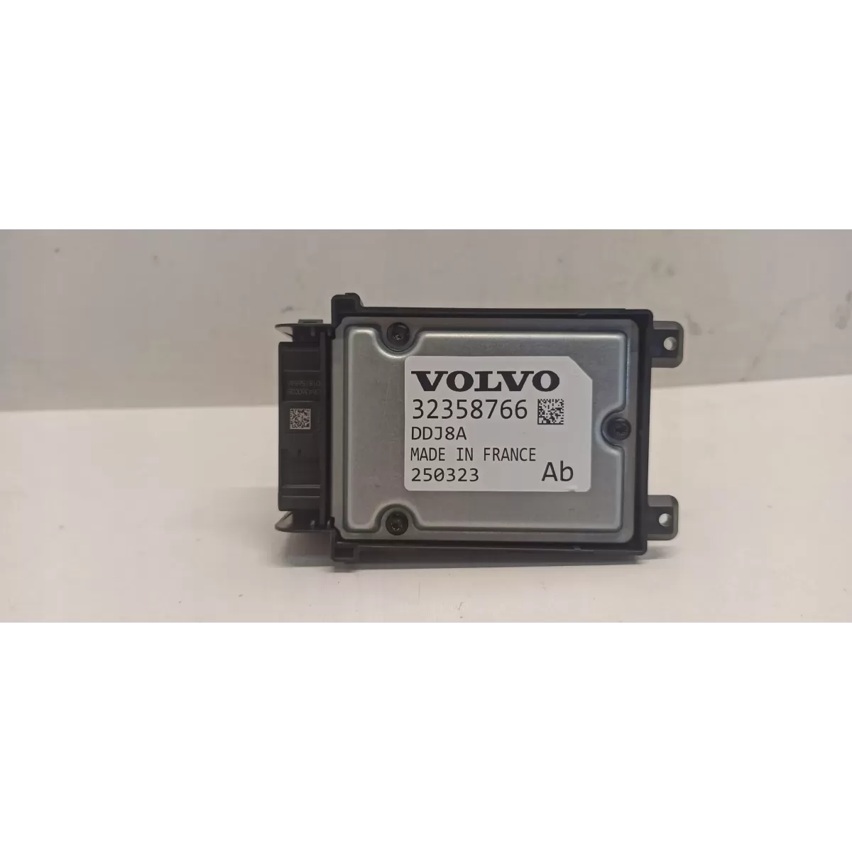 VOLVO XC40 STEROWNIK ZDERZAKA 32358766