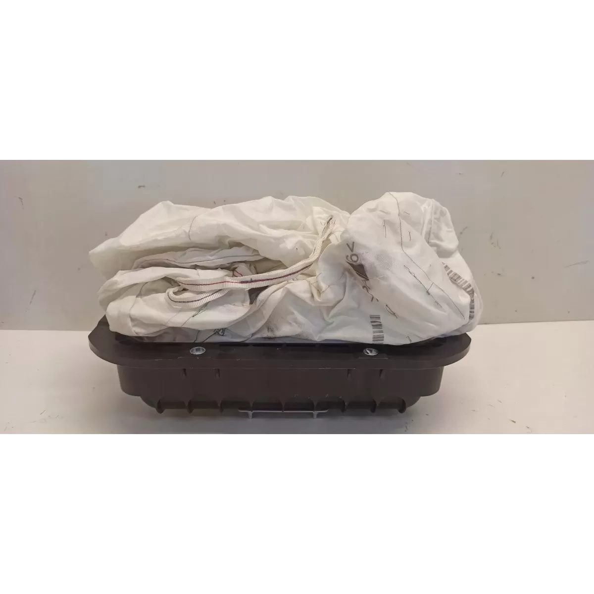 VOLVO XC40 PODUSZKA AIRBAG PASAŻERA 31663126