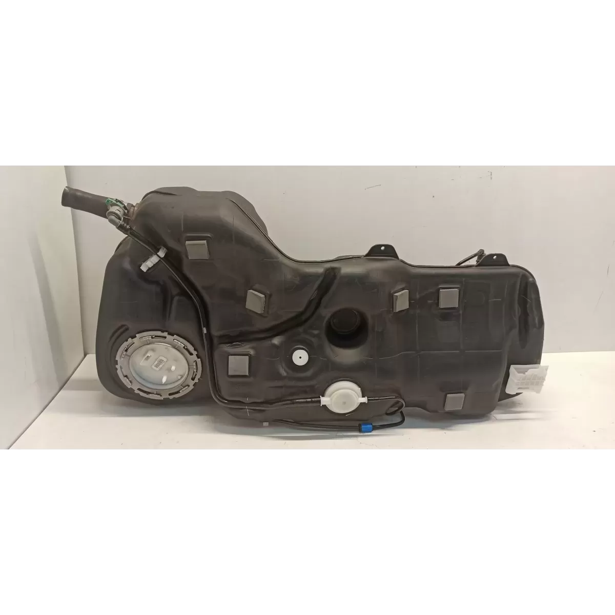 VOLVO XC40 ZBIORNIK PALIWA POMPA 32224729 32139299