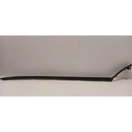 VOLVO XC40 LISTWA SZYBY CZOŁOWEJ LEWA 31448939