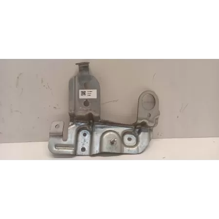 VOLVO XC40 WSPORNIK SILNIKA 32138822