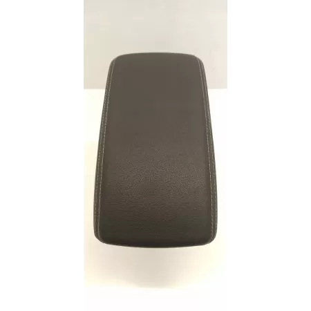 AUDI Q3 PODŁOKIETNIK SKÓRA 83A864283