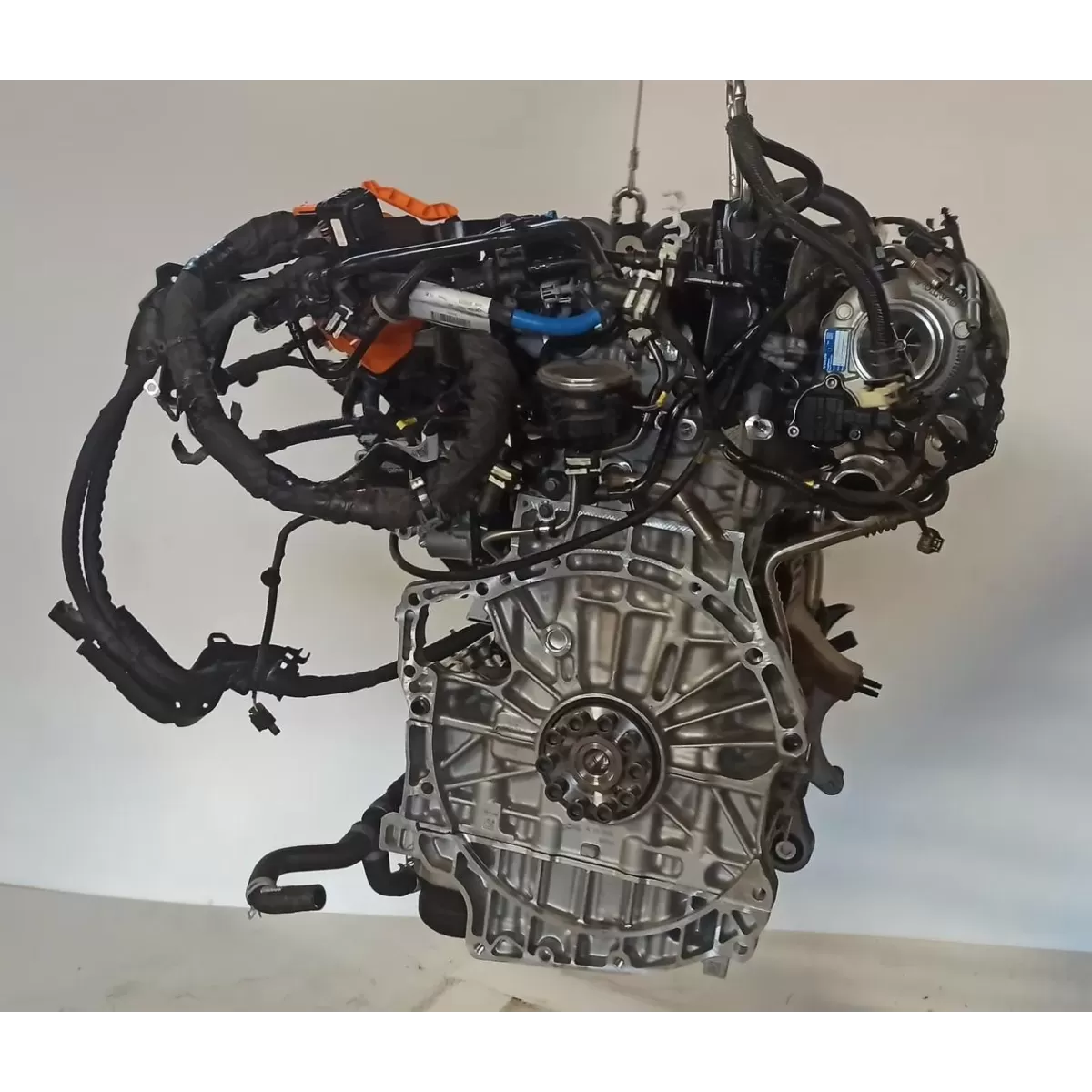 VOLVO XC40 SILNIK B420T4 2023 4TYS KM
