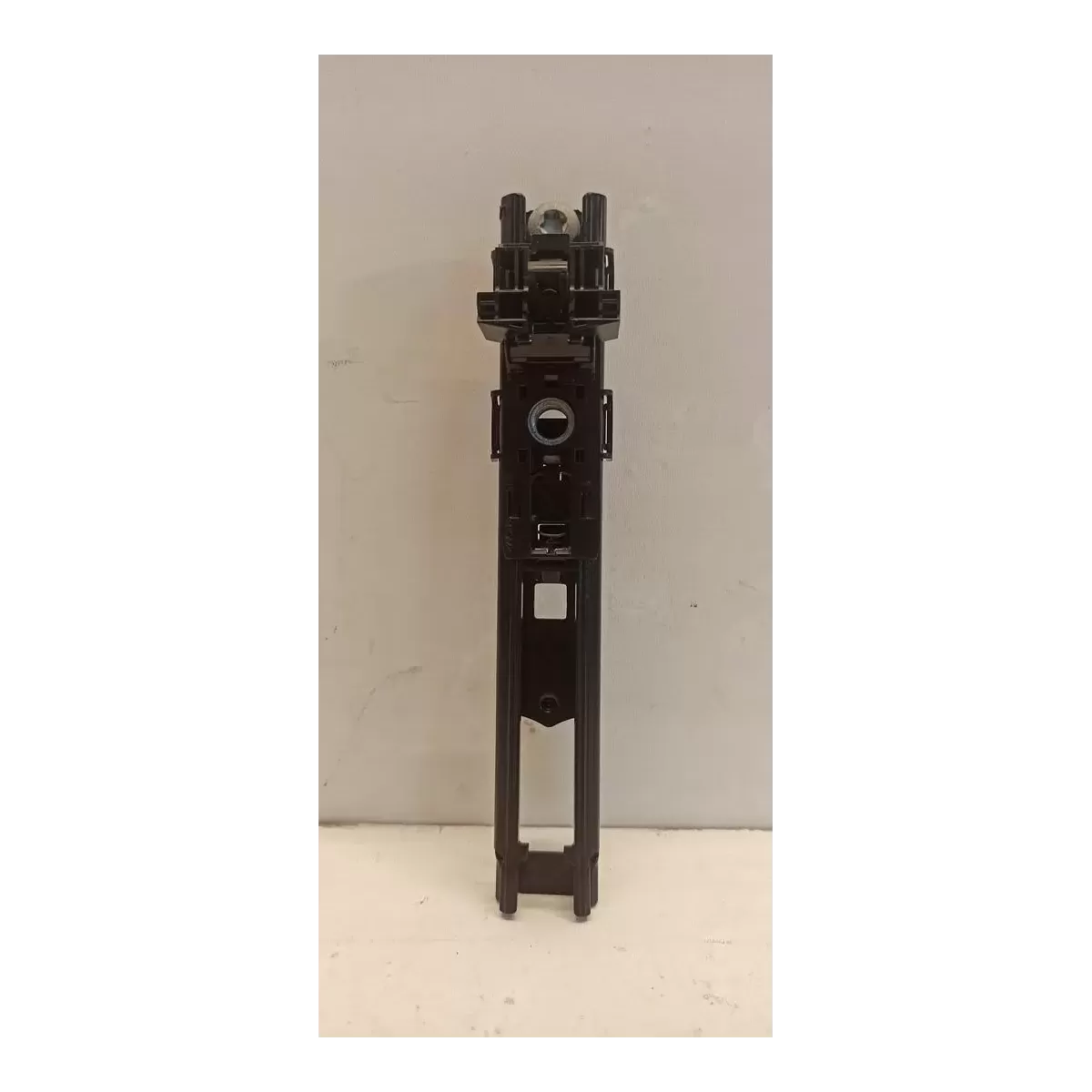 MERCEDES W205 REGULACJA PASA A0008600388
