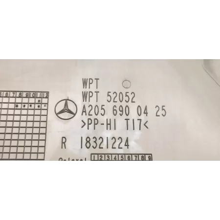 MERCEDES W205 OSŁONA SŁUPKA PRAWA A2056900425