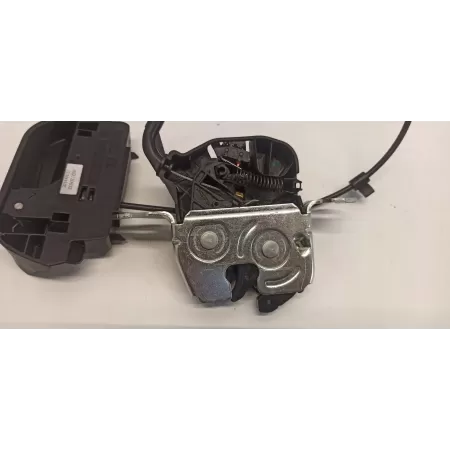 MERCEDES W205 ZAMEK KANAPY PRAWY A2059205000