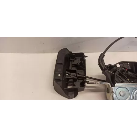 MERCEDES W205 ZAMEK KANAPY LEWY A2059204900