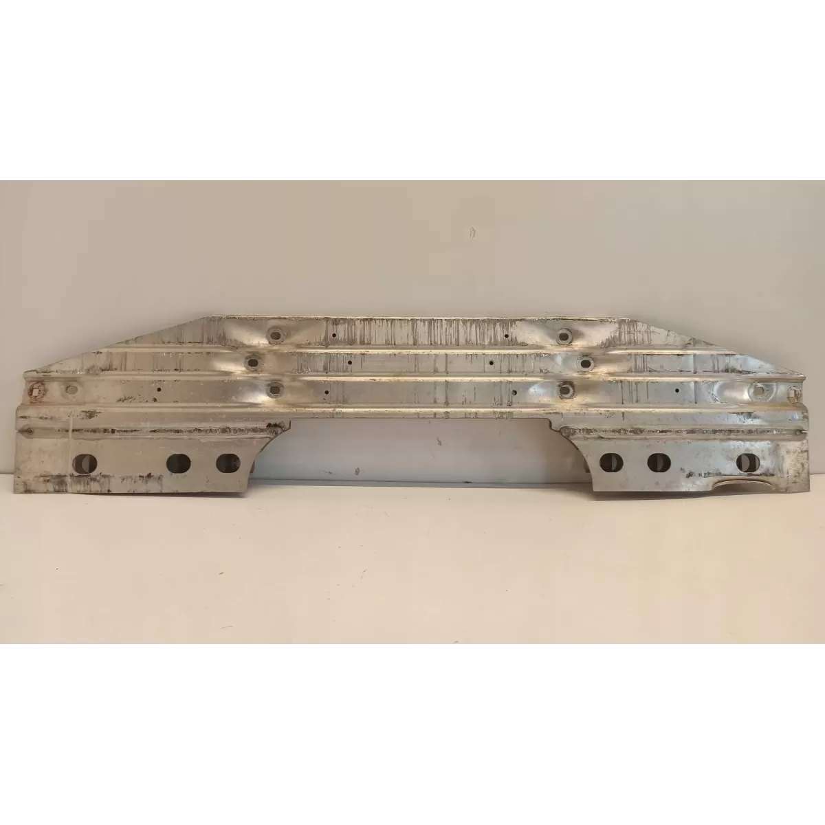 BMW 7 G11 WSPORNIK TYLNY ROZPÓRKA 7334565