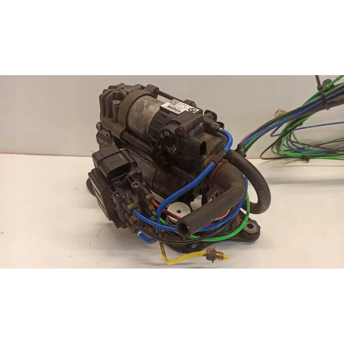 BMW 7 G11 KOMPRESOR ZAWIESZENIA 6884682