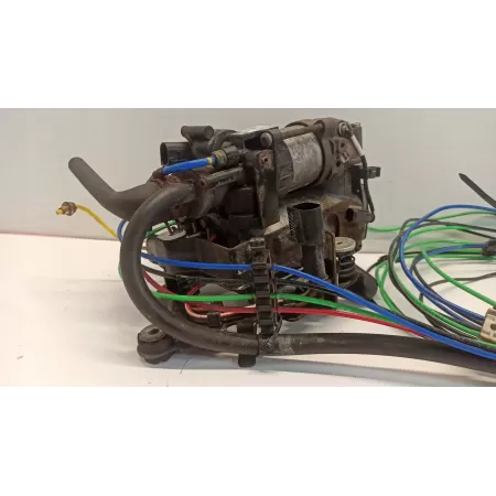 BMW 7 G11 KOMPRESOR ZAWIESZENIA 6884682