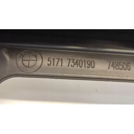 BMW 7 G11 PODSZYBIE DOLNE 7340190