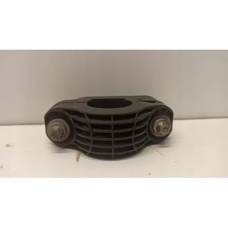 BMW 7 G11 UCHWYT STABILIZATORA PRZÓD 6861471