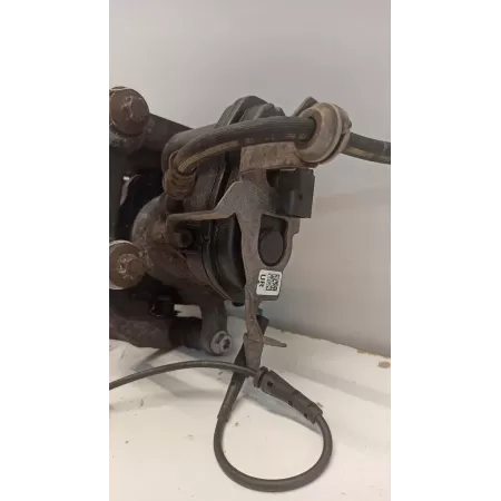 BMW 7 G11 ZACISK HAMULCOWY PRAWY TYŁ 6870572