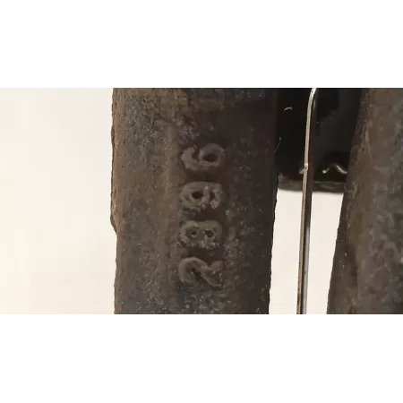 BMW 7 G11 ZACISK HAMULCOWY PRAWY TYŁ 6870572