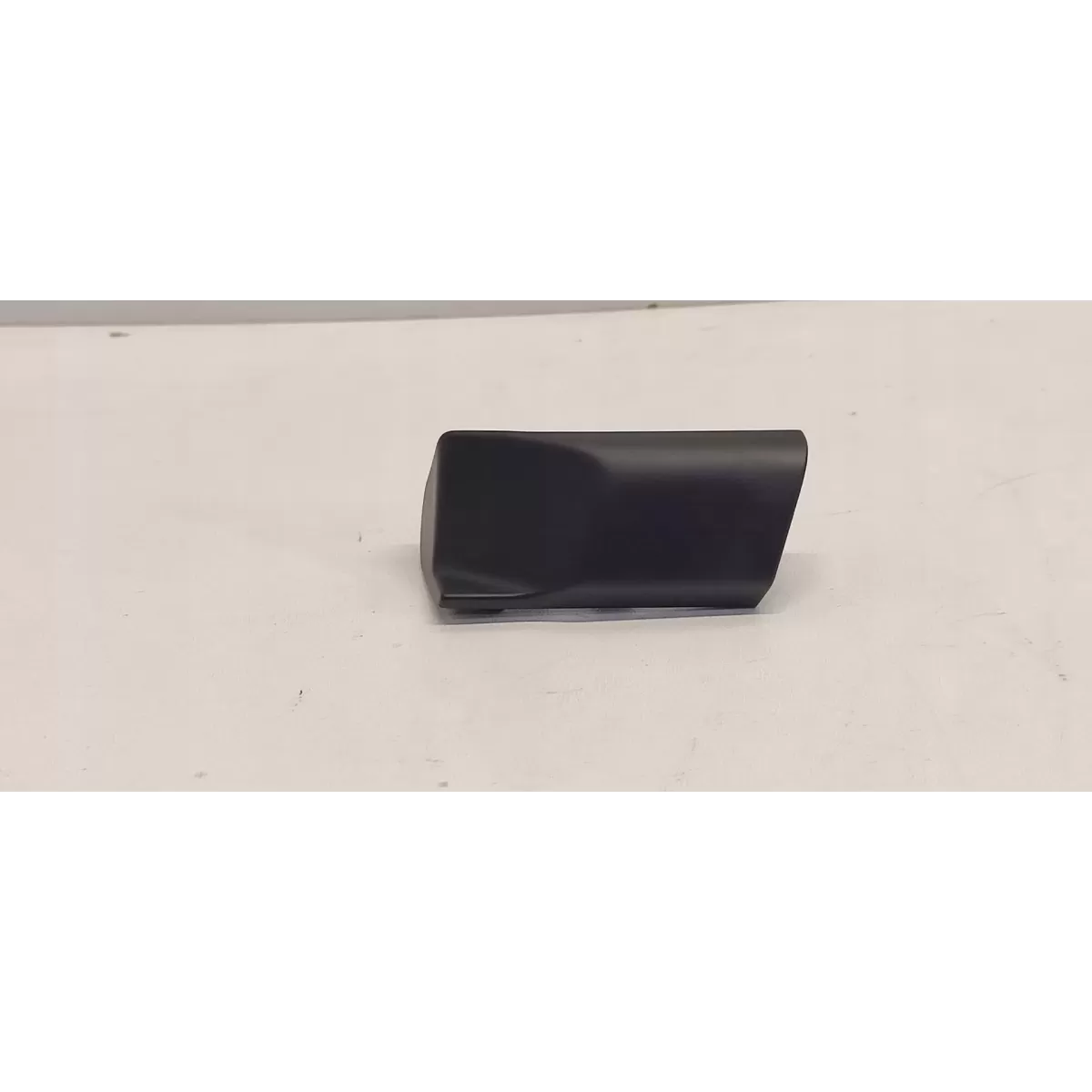 AUDI A7 OSŁONA ZAŚLEPKA DESKI LEWA 4G8858341A