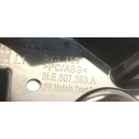 SKODA ENYAQ ŚLIZG ZDERZAKA LEWY TYŁ 5LE807393A