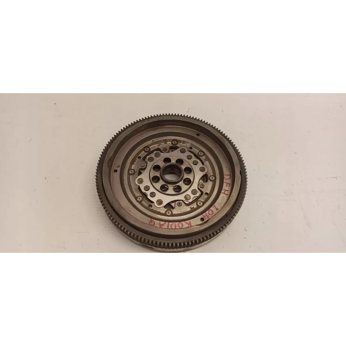 SKODA KODIAQ KOŁO DWUMASOWE 2.0 TDI 04L105266H