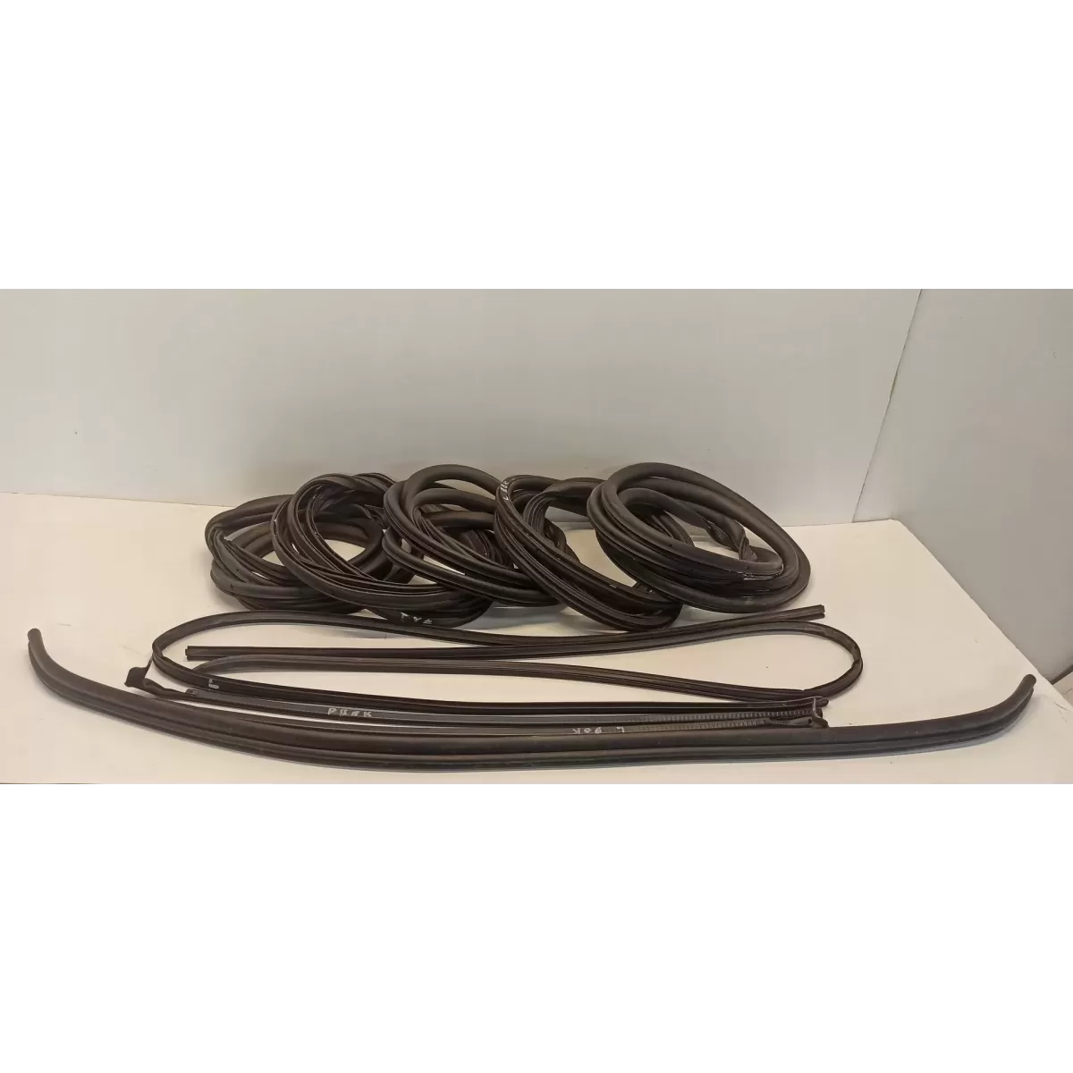 OPEL VIVARO C USZCZELKA DRZWI KLAPY 2023 9806514880 9808414780 9823761380