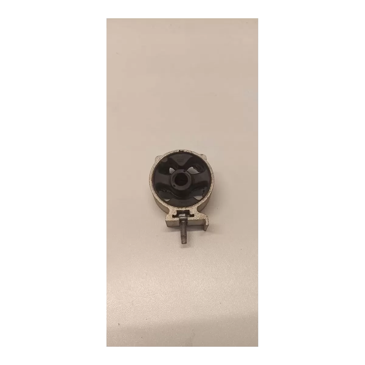 OPEL VIVARO C UCHWYT MOCOWANIE TŁUMIKA 743251