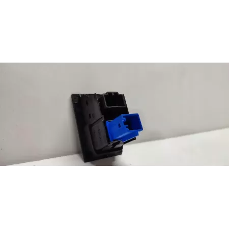 SEAT TARRACO PRZEŁĄCZNIK ŚWIATEŁ AWARYJNYCH 5FJ919225