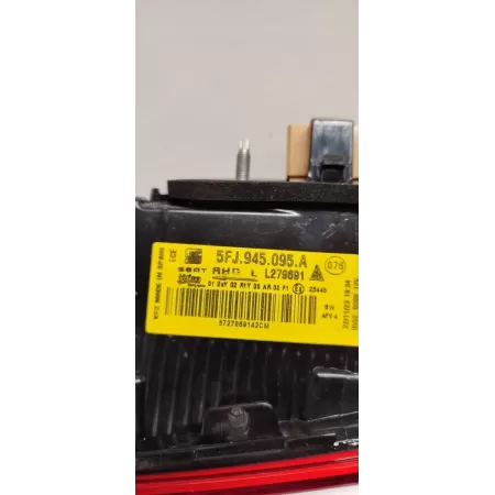 SEAT TARRACO LAMPA LEWY TYŁ ANGLIK RHD 5FJ945095A