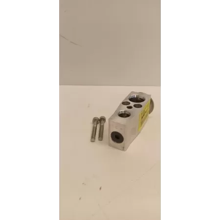 SEAT TARRACO ZAWÓR ROZPRĘŻNY 5WC816103