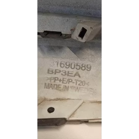 VOLVO V60 CC ZDERZAK PRZÓD 2022 707