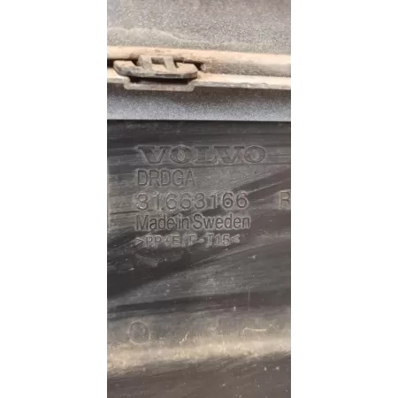 VOLVO V60 CC ZDERZAK TYŁ 707 2022