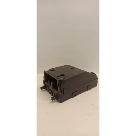 VOLVO V60 CC SKRZYNKA BEZPIECZNIKÓW 31494567 31682732