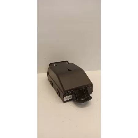 VOLVO V60 CC SKRZYNKA BEZPIECZNIKÓW 31494567 31682732