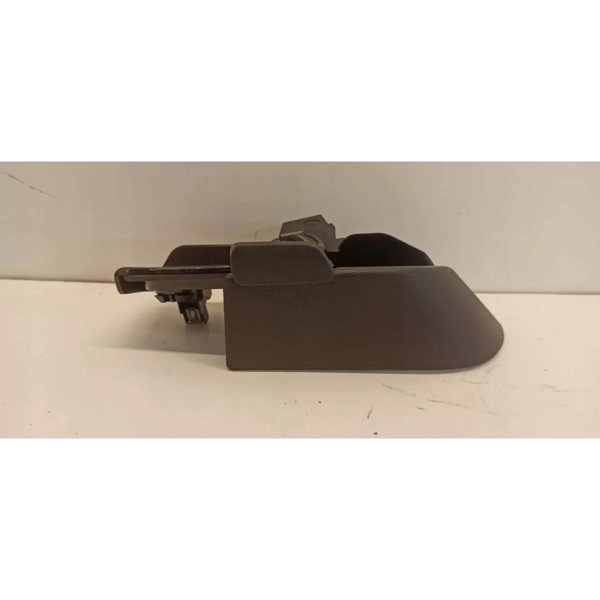VOLVO V60 CC BLOKADA OPARCIA FOTELA LEWA 31479273