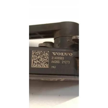 VOLVO V60 CC CZUJNIK POZIOMOWANIA PRAWY TYŁ 32246988 31406563