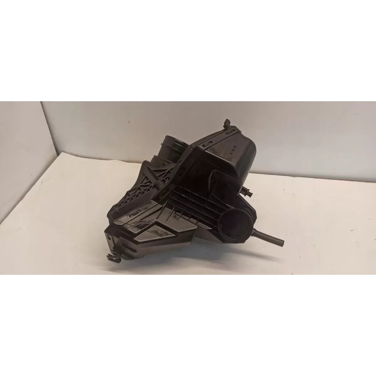 AUDI A4 B8 A5 8T OBUDOWA FILTRA POWIETRZA 8R0133835AH