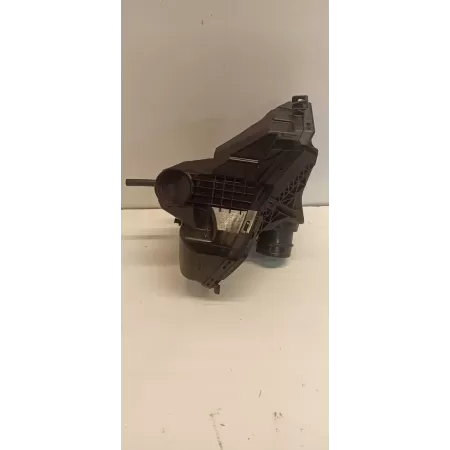 AUDI A4 B8 A5 8T OBUDOWA FILTRA POWIETRZA 8R0133835AH