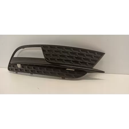 AUDI A5 8T KRATKA ZDERZAKA PRAWY PRZÓD 8T0807682H